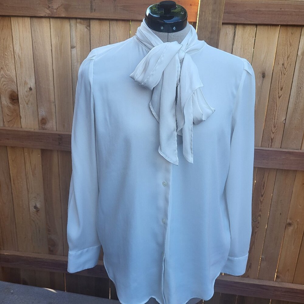Ann Taylor bow neck long sleeve ivory top small